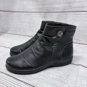 Clarks Cheyn Zoe Black Leather Ruched Ankle Boots Womens Size 6.5 Comfort Zip